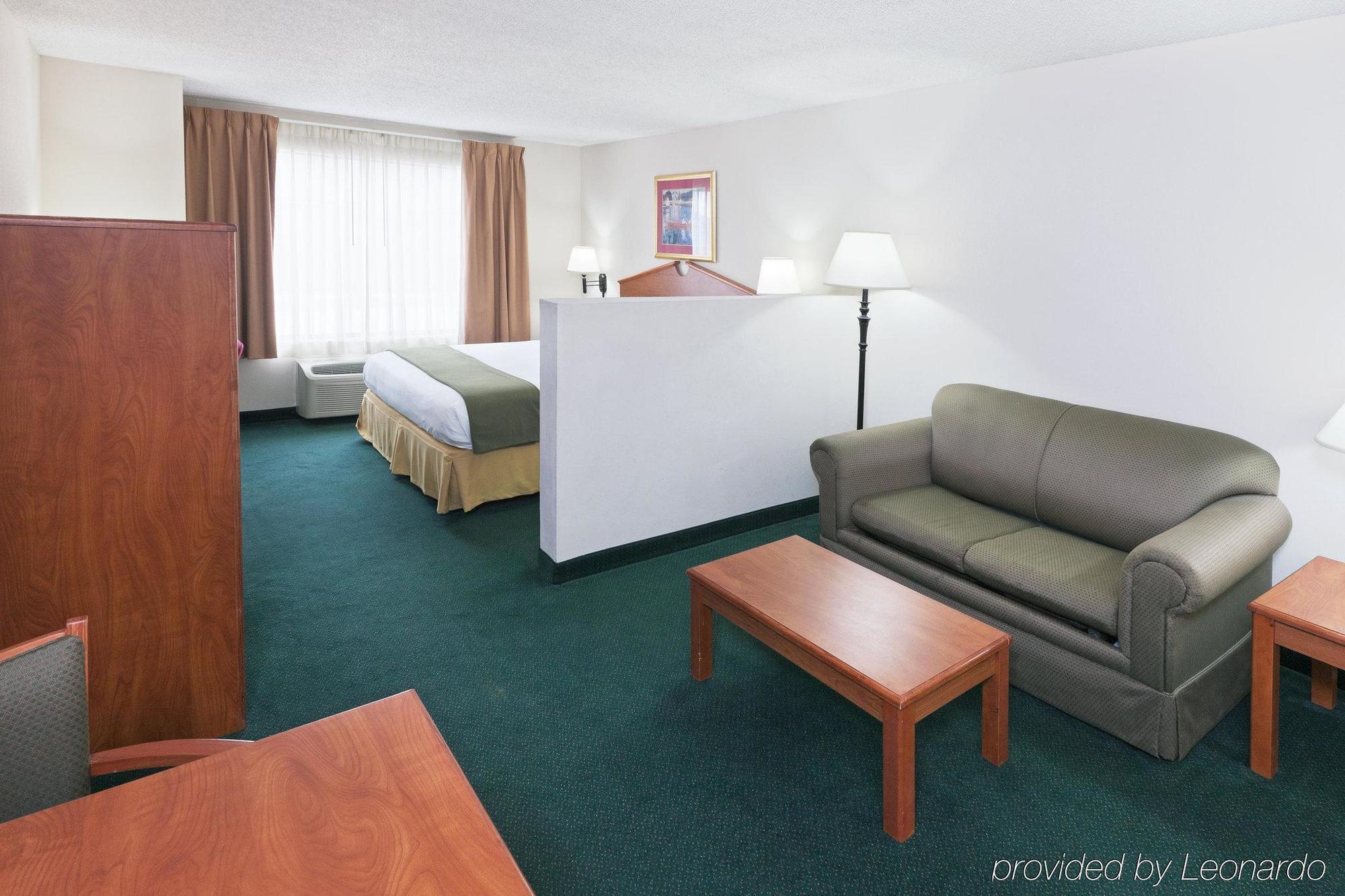 Holiday Inn Express Hotel & Suites Vinita By Ihg Quarto foto